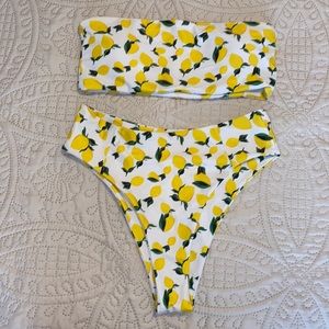 Strapless lemon print  bikini, Cheeky bottoms
